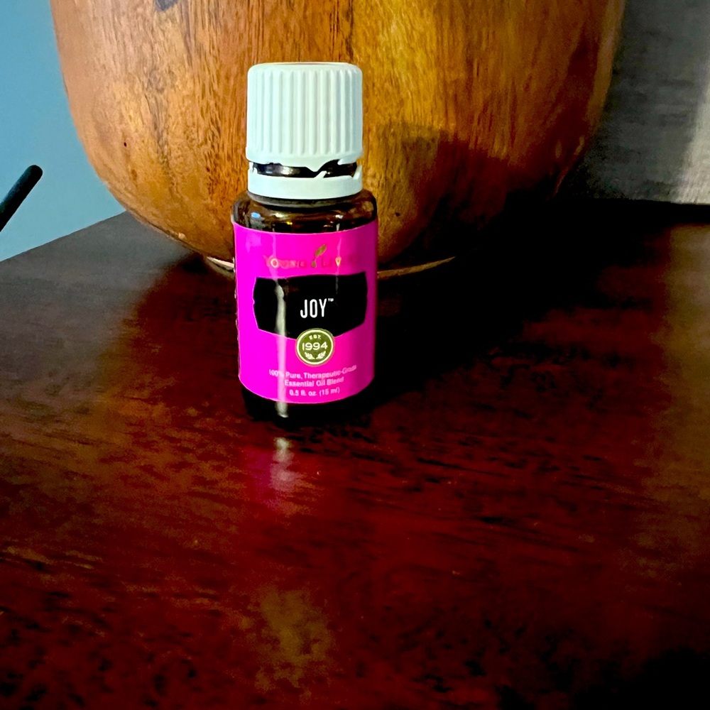 Young living joy essential oil